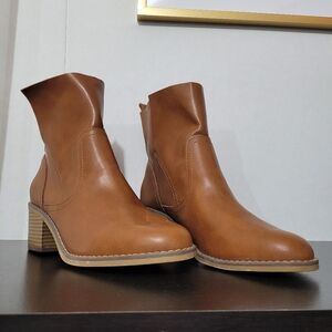 Mossimo Supply Co. Women's Brown Faux Leather Ankle High Heel Boots - Size 10